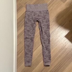 Gymshark Lavender Gray Camo Workout Leggings Butt Scrunch Thick Waistband